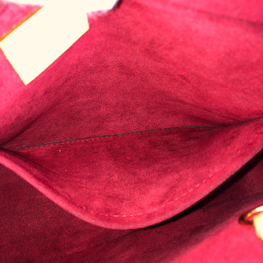 LOUIS VUITTON Shoulder Bag