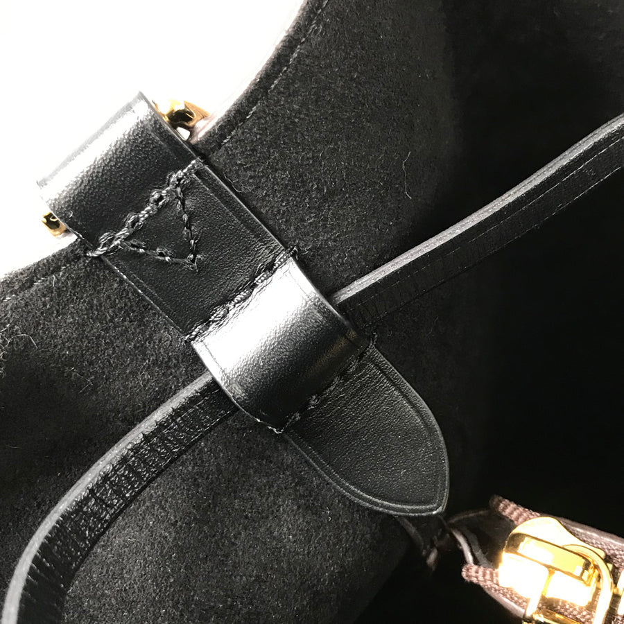 LOUIS VUITTON Monogram Neo Noe Shoulder Bag