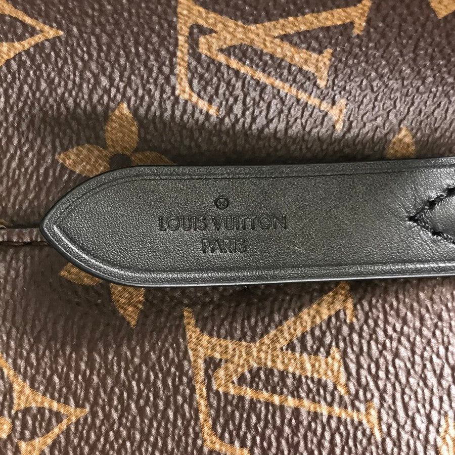 LOUIS VUITTON Monogram Neo Noe Shoulder Bag
