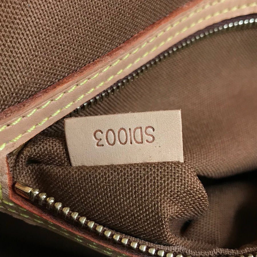 LOUIS VUITTON Made in USA Shoulder Bag