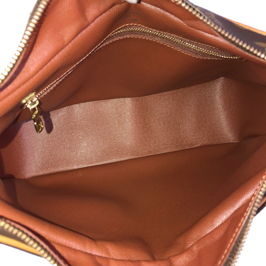 LOUIS VUITTON Monogram Boulogne 30 Shoulder Bag