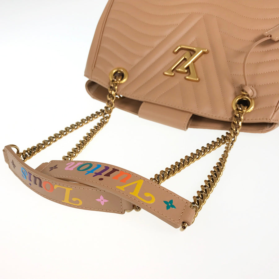 LOUIS VUITTON New Wave Chain Tote M53900 Tote bag