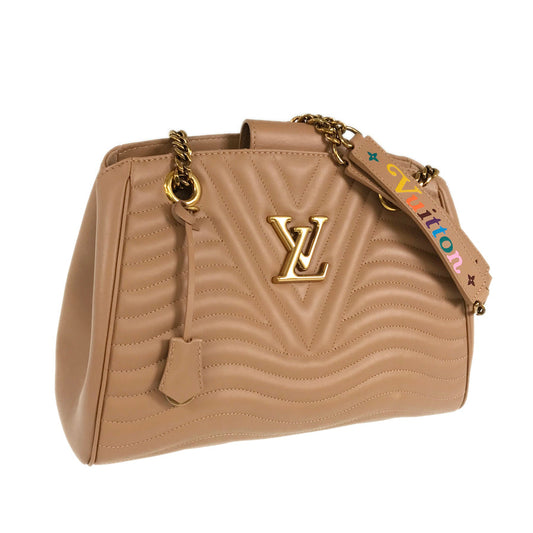 LOUIS VUITTON New Wave Chain Tote M53900 Tote bag