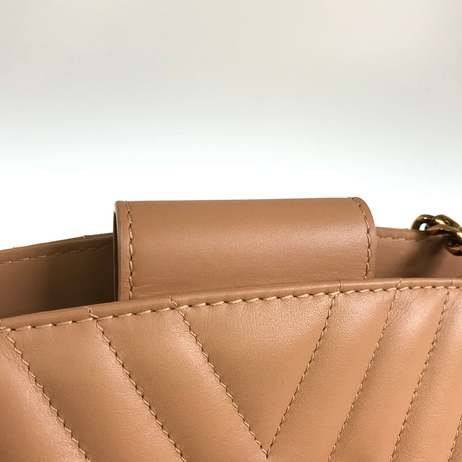 LOUIS VUITTON New Wave Chain Tote M53900 Tote bag