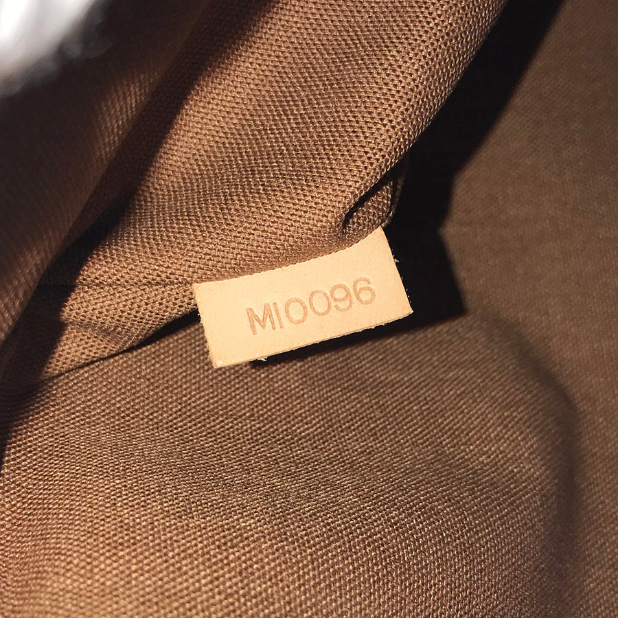 LOUIS VUITTON Monogram Pochette Bosphore M40044 Shoulder bag