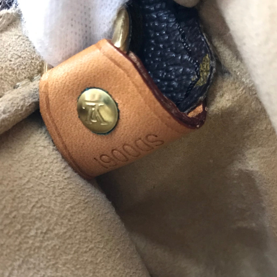 LOUIS VUITTON Monogram looping GM M51145 Shoulder bag