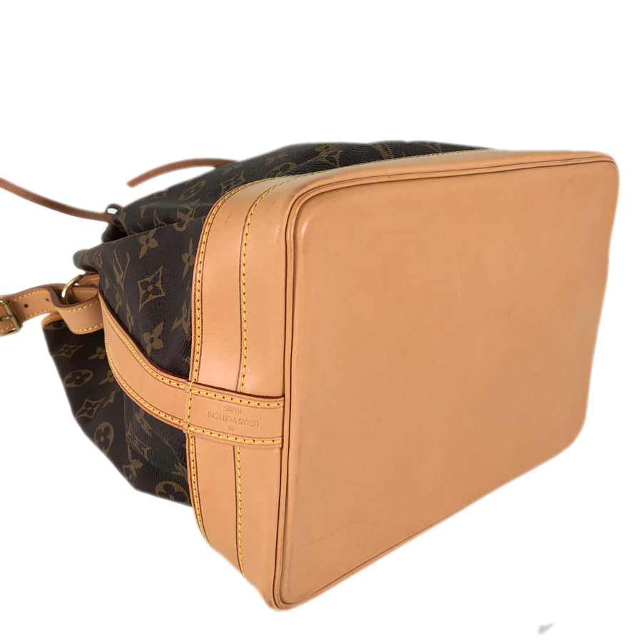 LOUIS VUITTON Monogram Noe Shoulder Bag