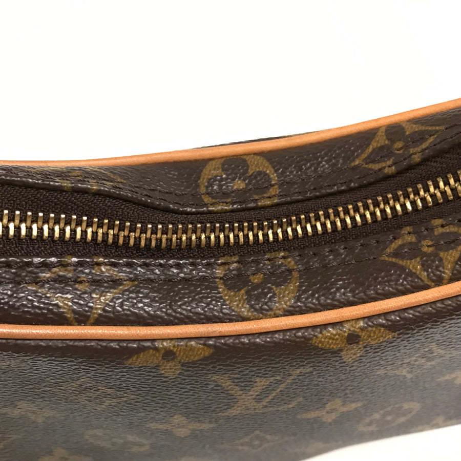 LOUIS VUITTON Monogram Pochette Croissant Shoulder Bag