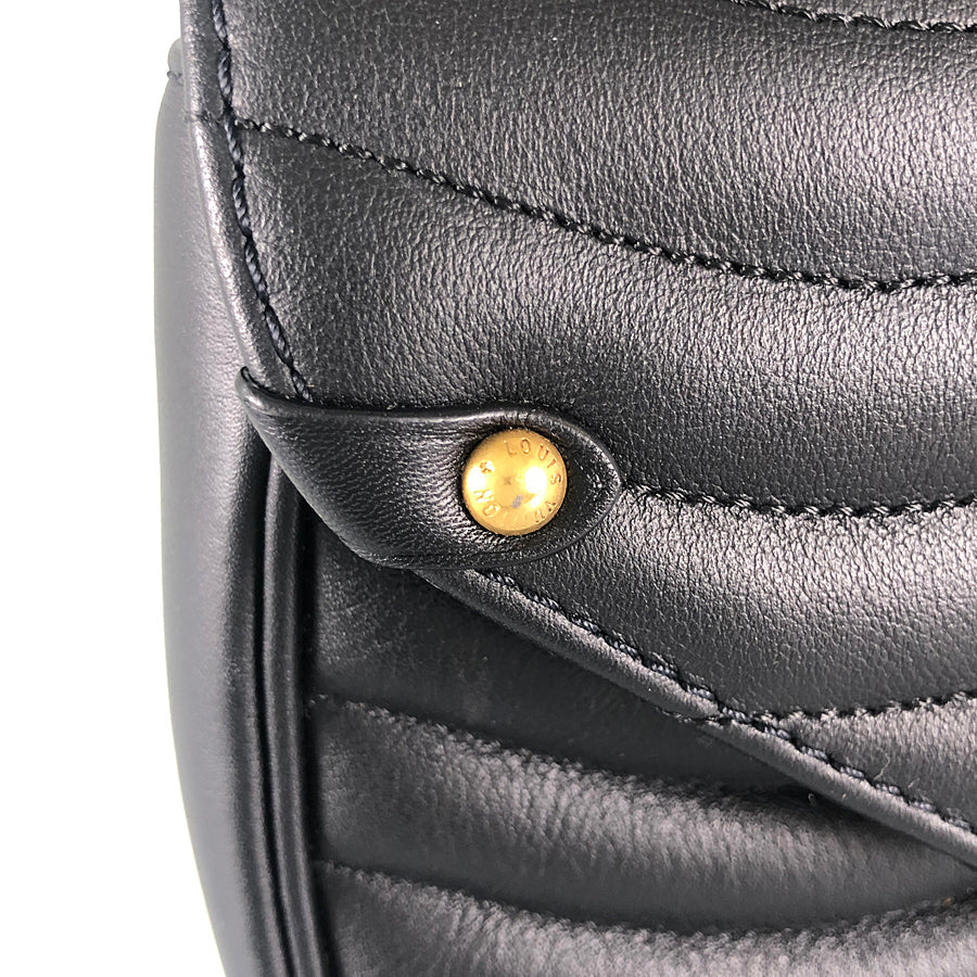 LOUIS VUITTON New Wave Chain Bag MM Shoulder Bag