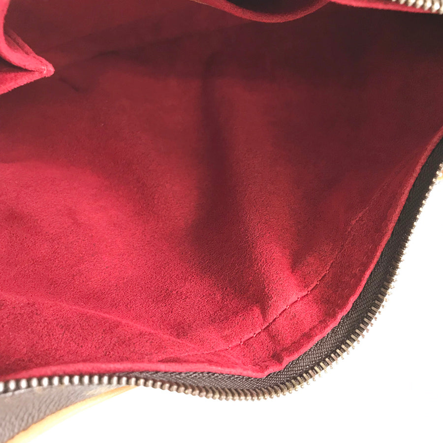 LOUIS VUITTON Monogram croissant MM M51512 Shoulder bag