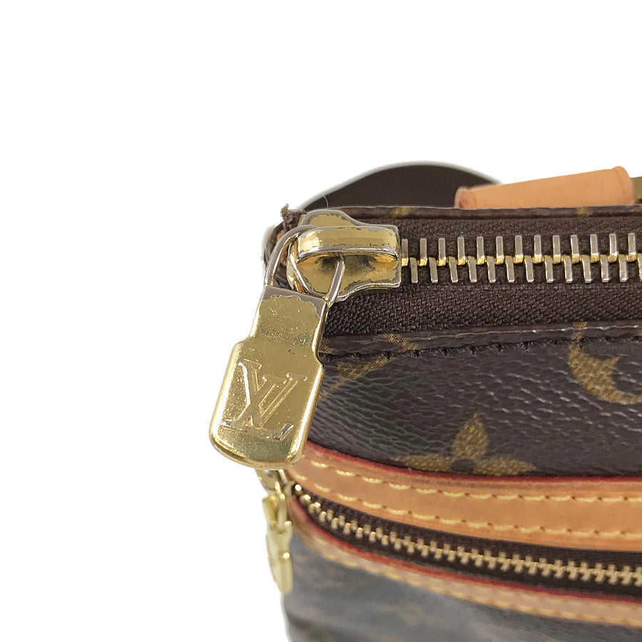 LOUIS VUITTON Monogram Pochette Bosphore Shoulder Bag