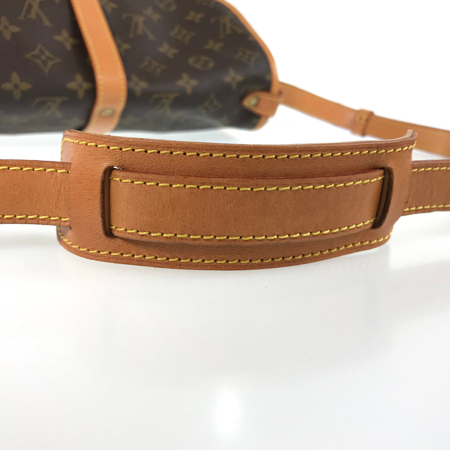 LOUIS VUITTON Monogram Saumur 30 M42256 Shoulder bag