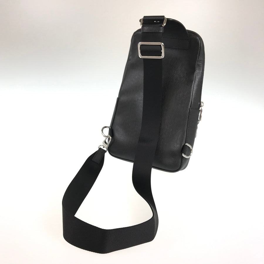 LOUIS VUITTON Taiga body bag